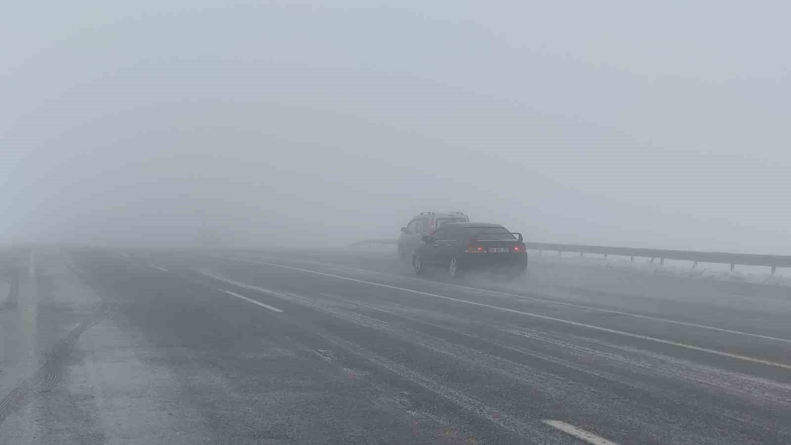 Van’da nisan karı ulaşımı olumsuz etkiliyor
