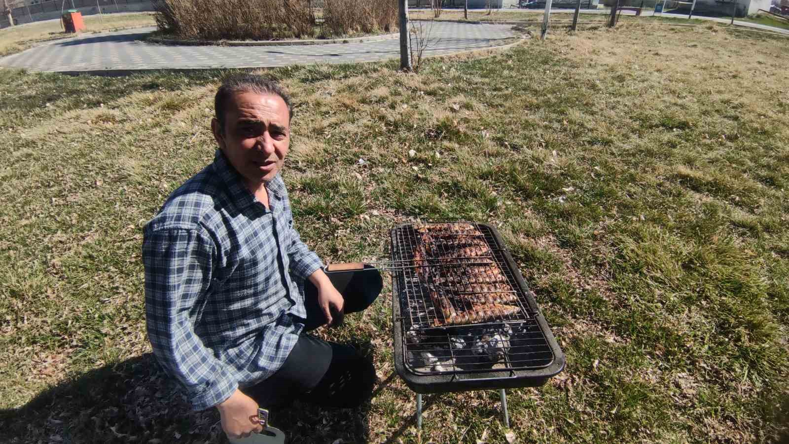 Dr. Öğretim Üyesi Mustafa Akkuş;