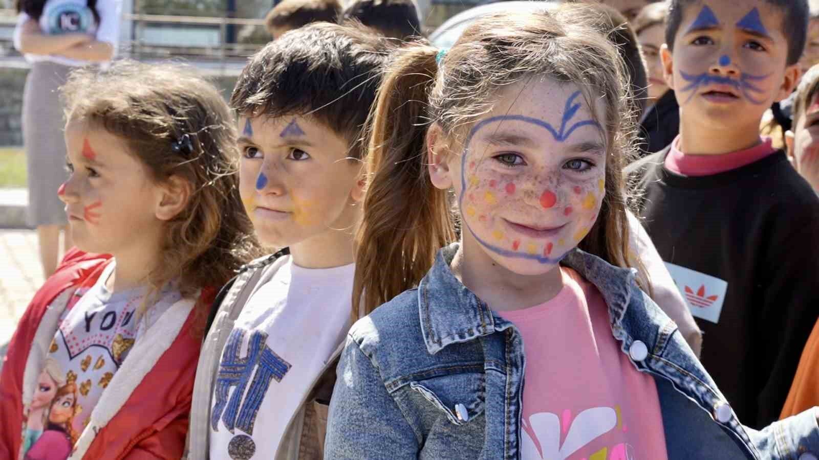 Öğretmenin hayali gerçek oldu, öğrenciler ilk kez sinemayla tanıştı