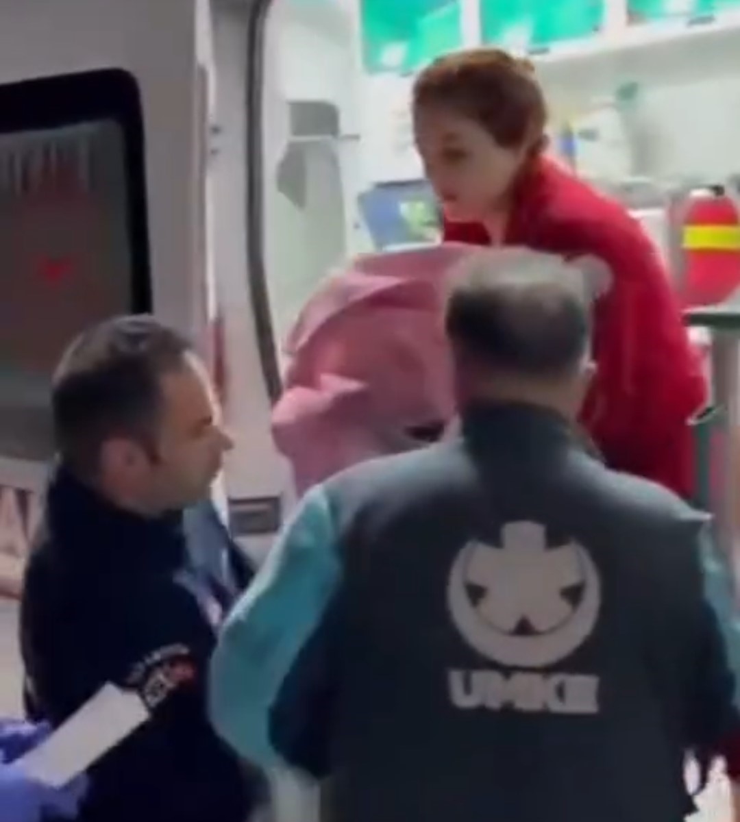 Van’da 2 aylık bebek polis helikopteriyle hastaneye sevk edildi