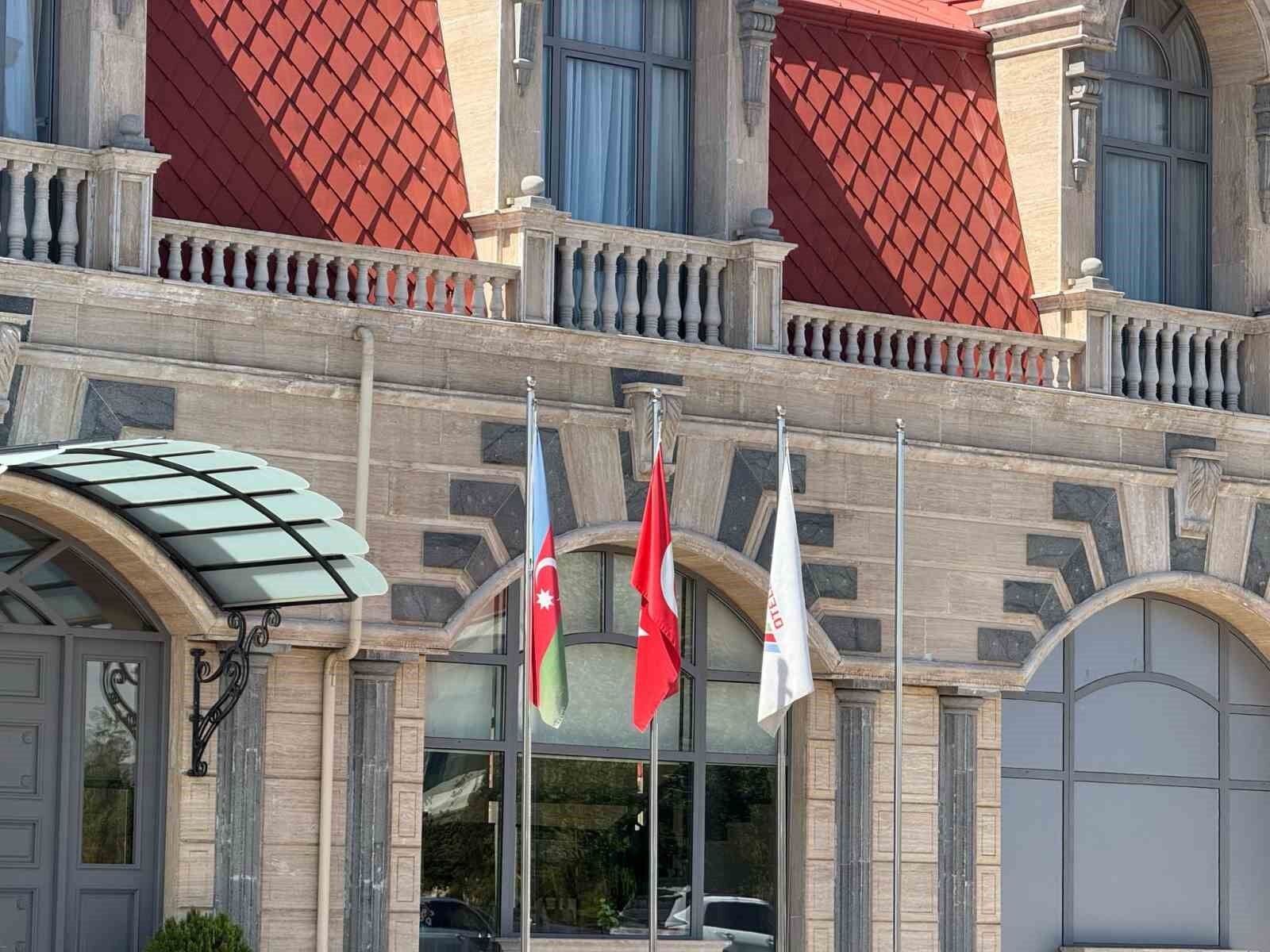 Iğdır-Nahçıvan doğal gaz boru hattı Nahçıvan’da sevinçle karşılandı