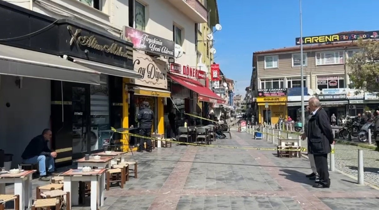 Çay ocağında başından vurulmuş halde bulundu