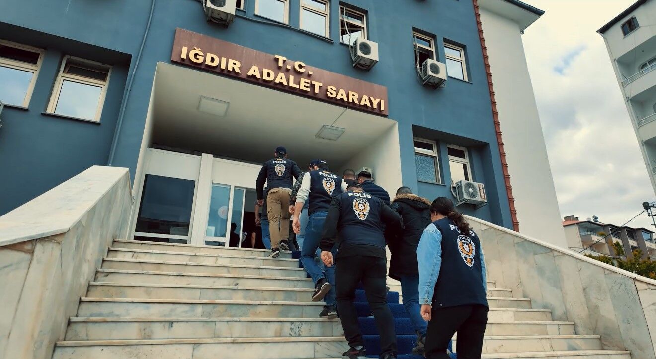 Iğdır merkezli 12 ilde yasa dışı bahis operasyonu: 23 gözaltı