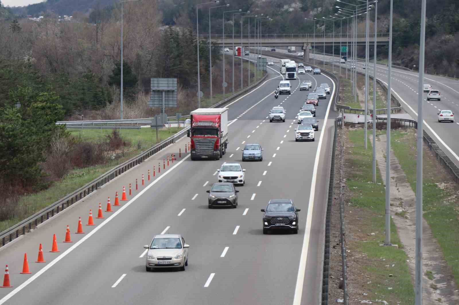 Bayram tatilinin son gününde ulaşım rahat sağlanıyor