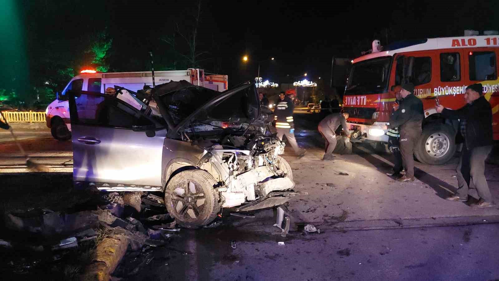 Erzurum’da freni tutmayan kamyonet 6 aracı biçti: 7 yaralı