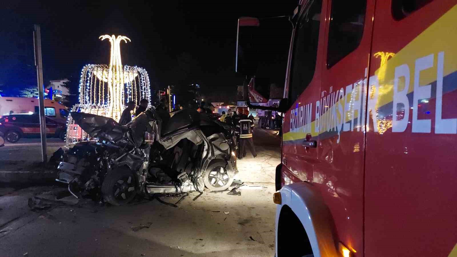 Erzurum’da freni tutmayan kamyonet 6 aracı biçti: 7 yaralı