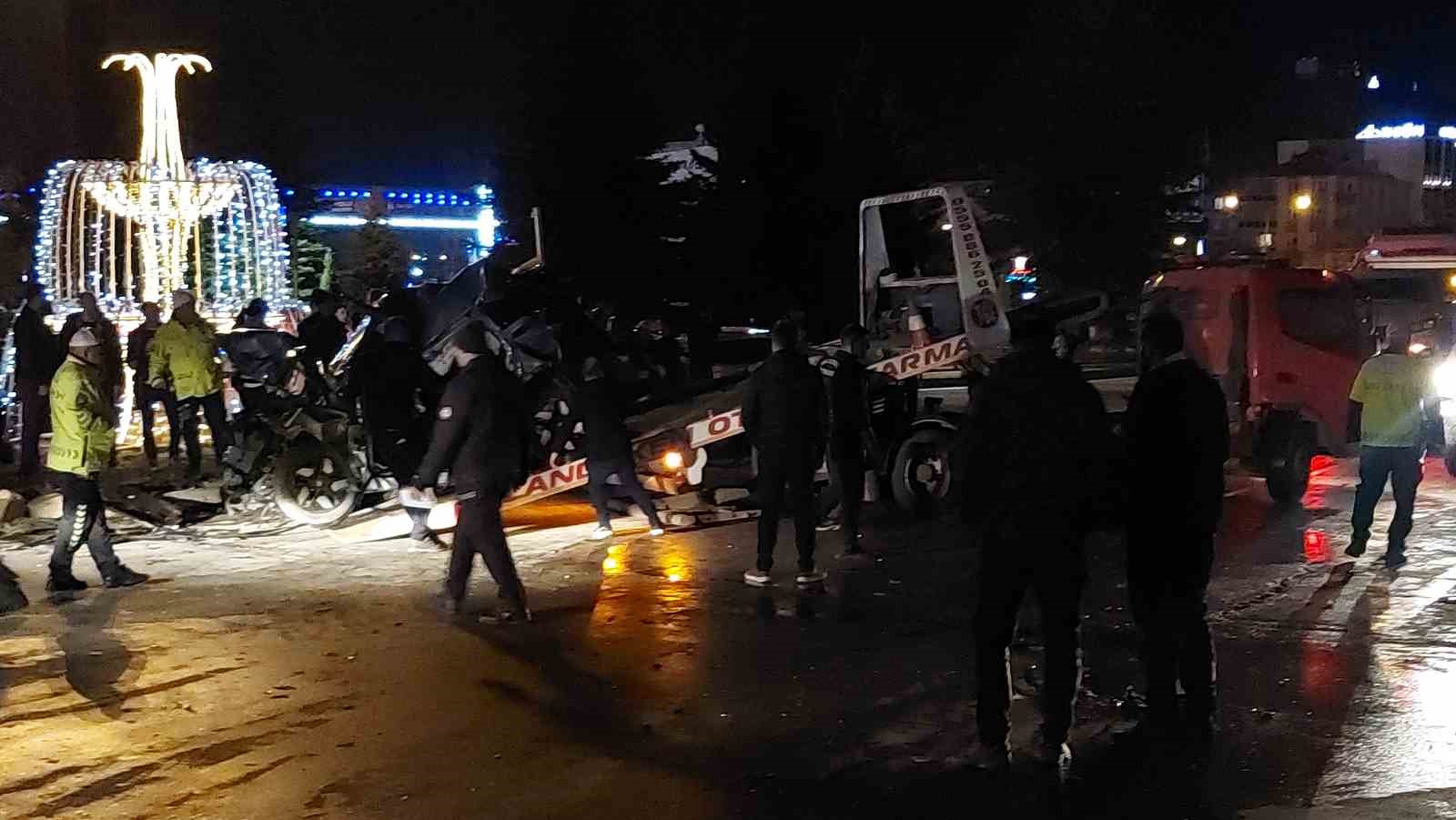 Erzurum’da freni tutmayan kamyonet 6 aracı biçti: 7 yaralı