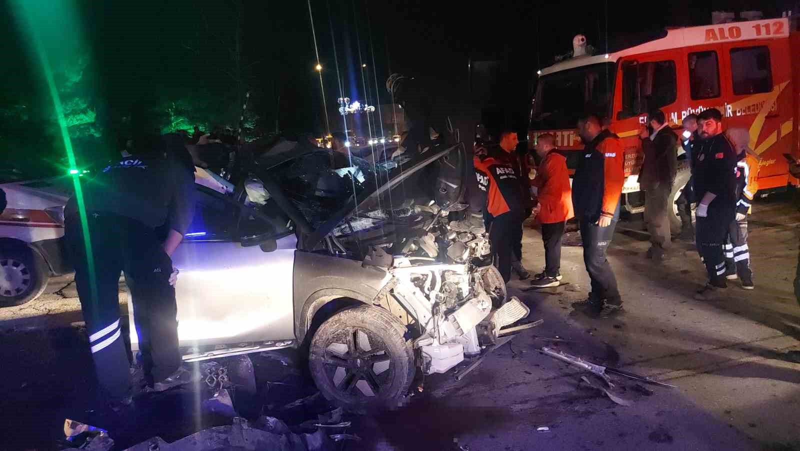 Erzurum’da freni tutmayan kamyonet 6 aracı biçti: 7 yaralı