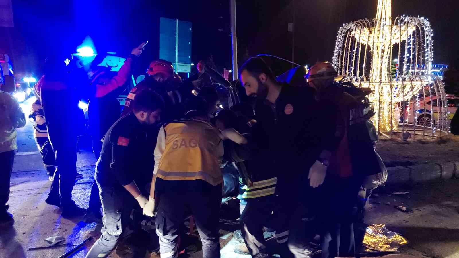 Erzurum’da freni tutmayan kamyonet 6 aracı biçti: 7 yaralı