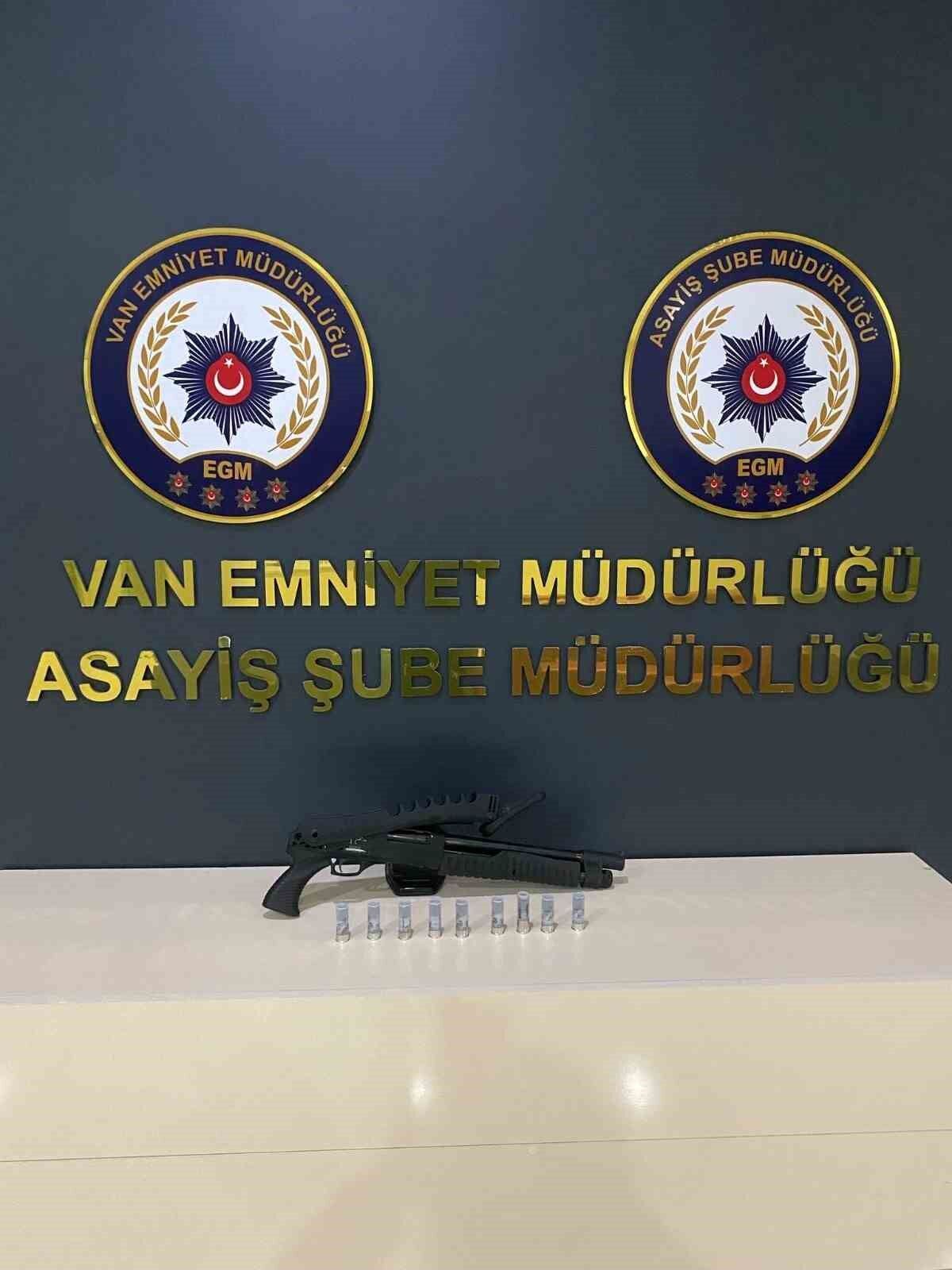 Van’da farklı suçlardan 48 kişi tutuklandı