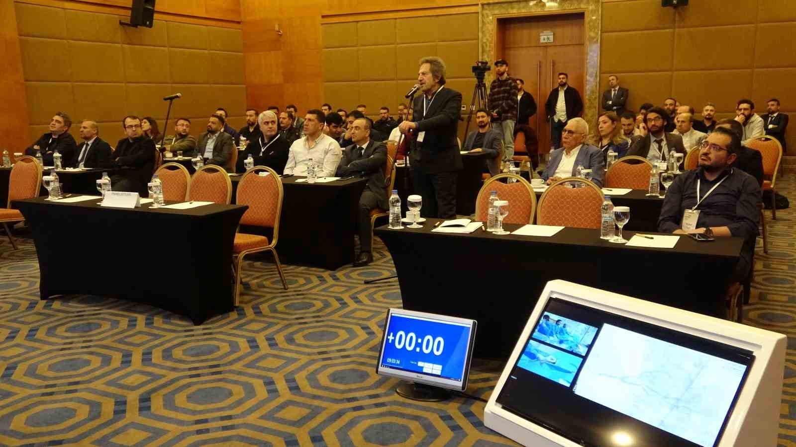 Kardiyoloji dünyası Van’da buluştu