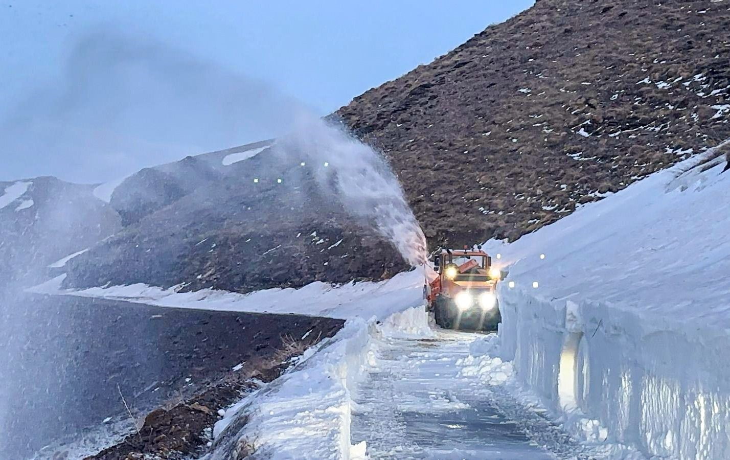 Van’da 4 aydır kapalı olan yol ulaşıma açıldı