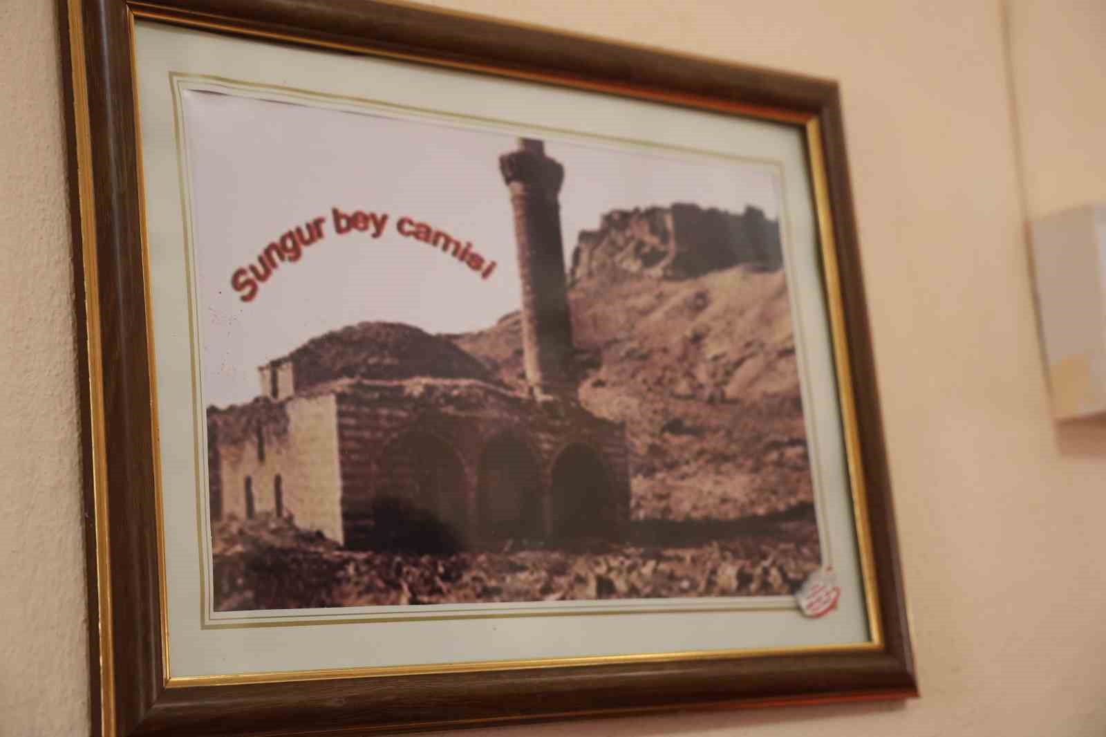 Türkiye’nin ilk taşınan tarihi camisi Sungur Bey, cemaatini ağırlamaya devam ediyor