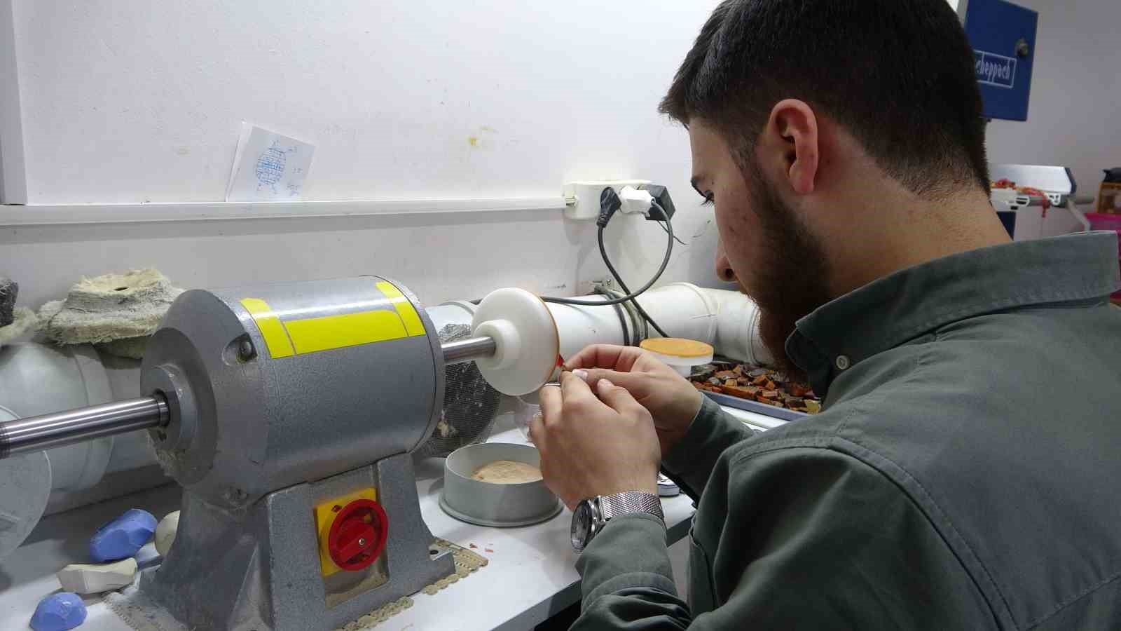 Usta ellerin ürettiği 