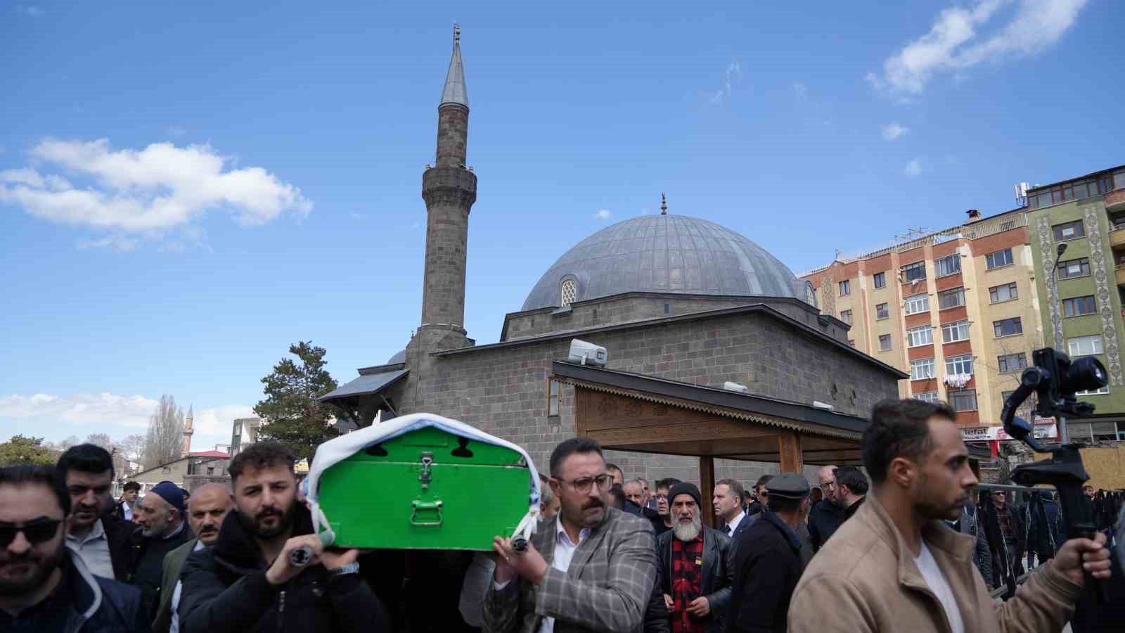 Erzurum’da kızı vahşice katledilen bir annenin feryadı