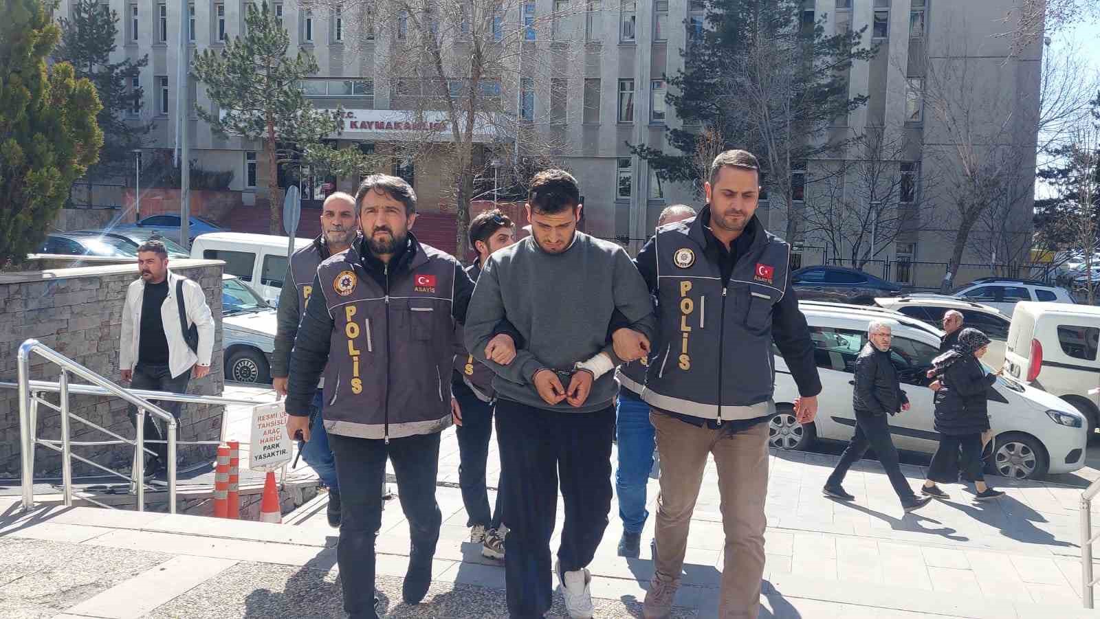 Erzurum’da kızı vahşice katledilen bir annenin feryadı