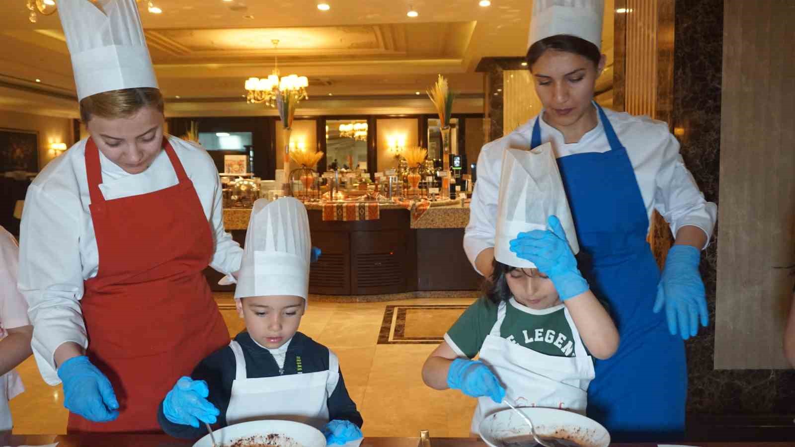 Minik şefler Cupcake Workshop’ta buluştu