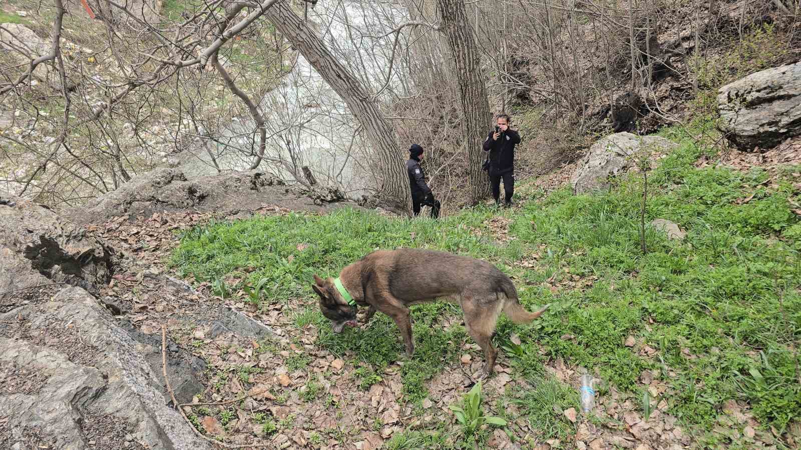 Hakkari’de kayıp kadını arama çalışması devam ediyor