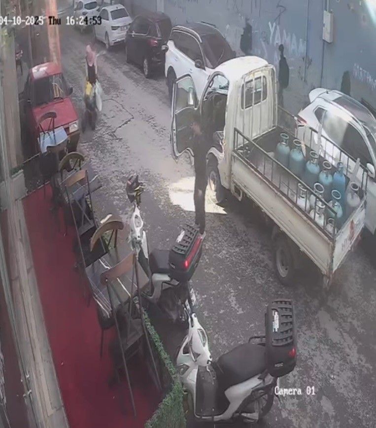 13 yaşındaki Yusuf, tüp yüklü kamyoneti durdurarak faciayı önledi