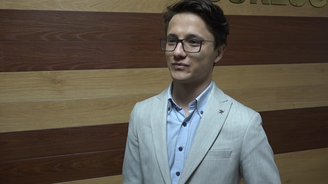 Artık düğünde takılan takılar avukatın