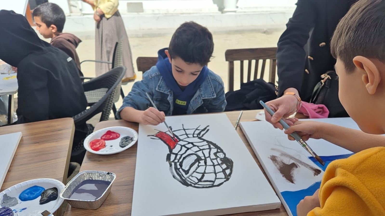 Van Büyükşehir Belediyesinden çocuklara ve annelerine özel atölye