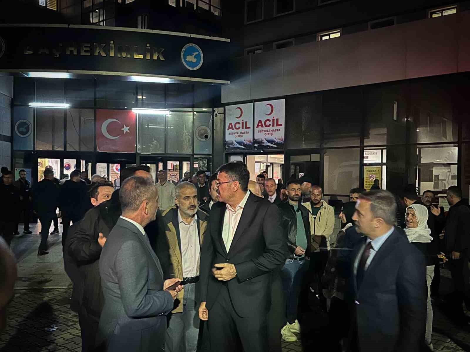 Vali Çelik trafik kazasında yaralanan vatandaşları ziyaret etti