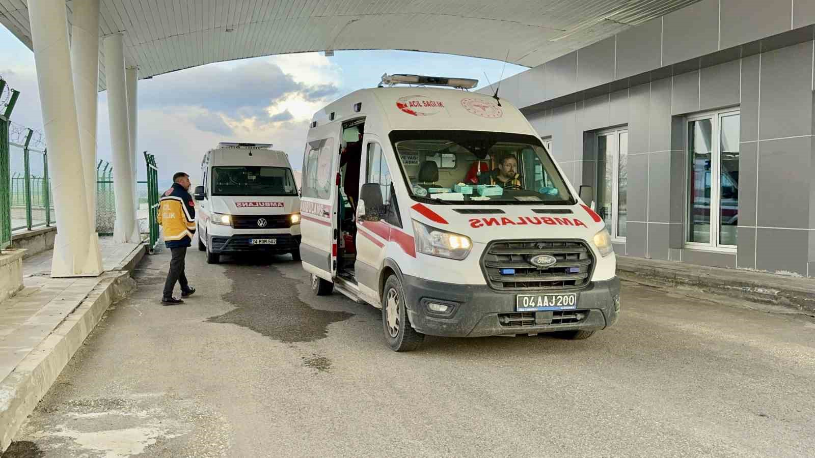 Ambulans uçak, Ağrı’daki bebek ve kalp hastası asker için havalandı