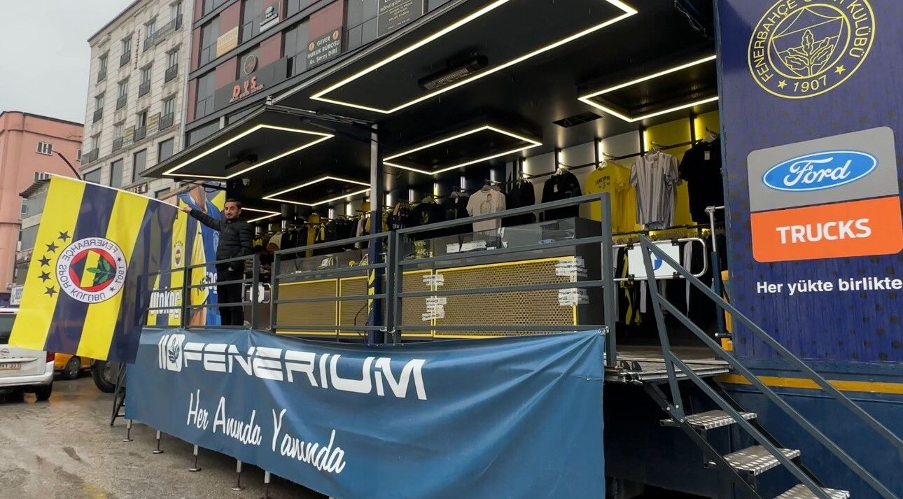 Fenerium Tırı Yüksekova’da ilgiyle karşılandı