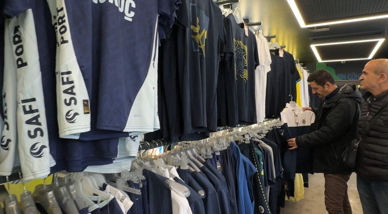 Fenerium Tırı Yüksekova’da ilgiyle karşılandı