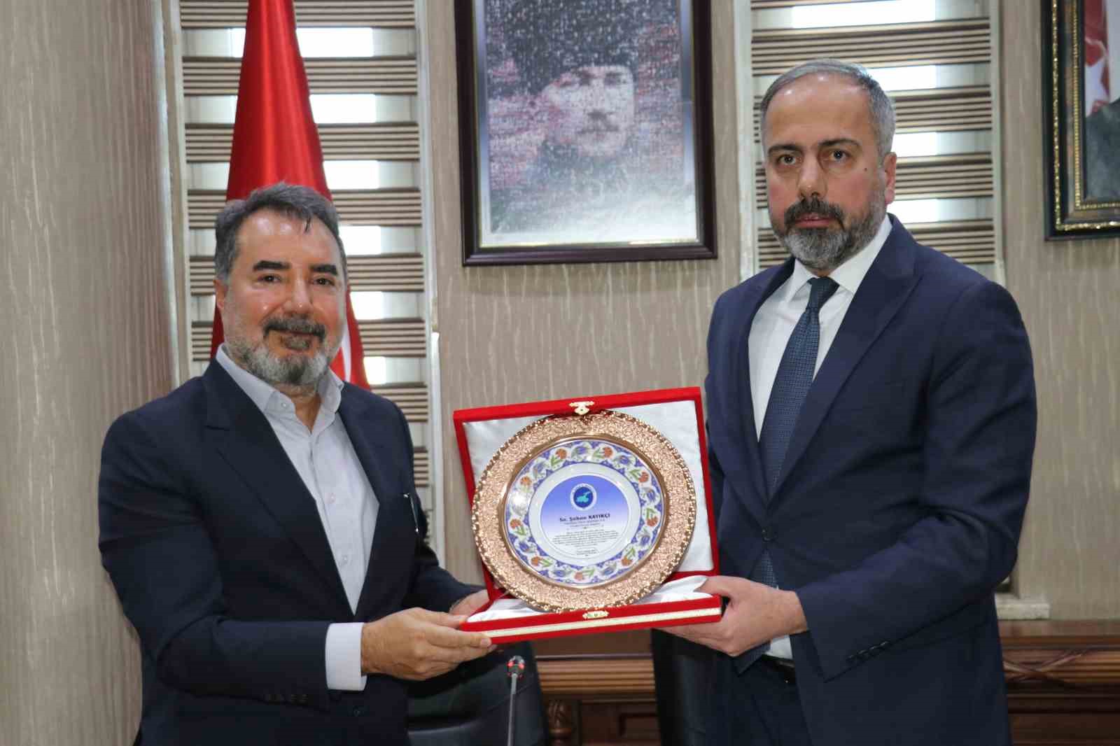 Van YYÜ tarihinde bir ilk