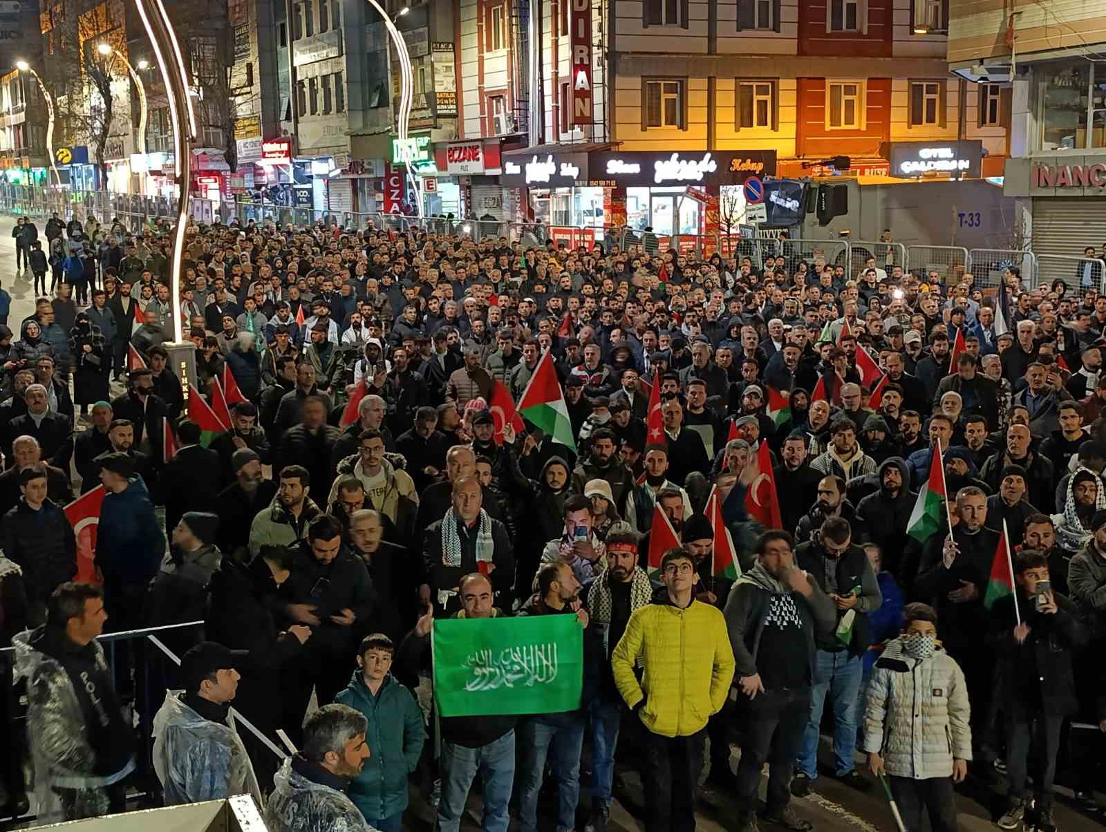Van’da İsrail’in Gazze’ye yönelik saldırıları protesto edildi