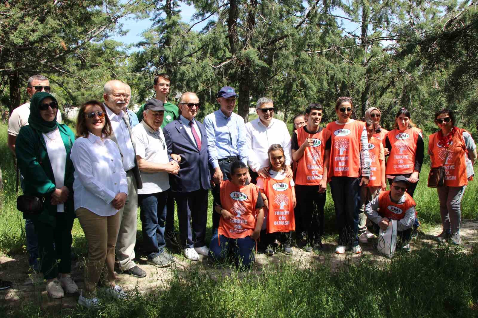 Yitik Türk lalesi sadece 2 hafta çiçek açıyor
