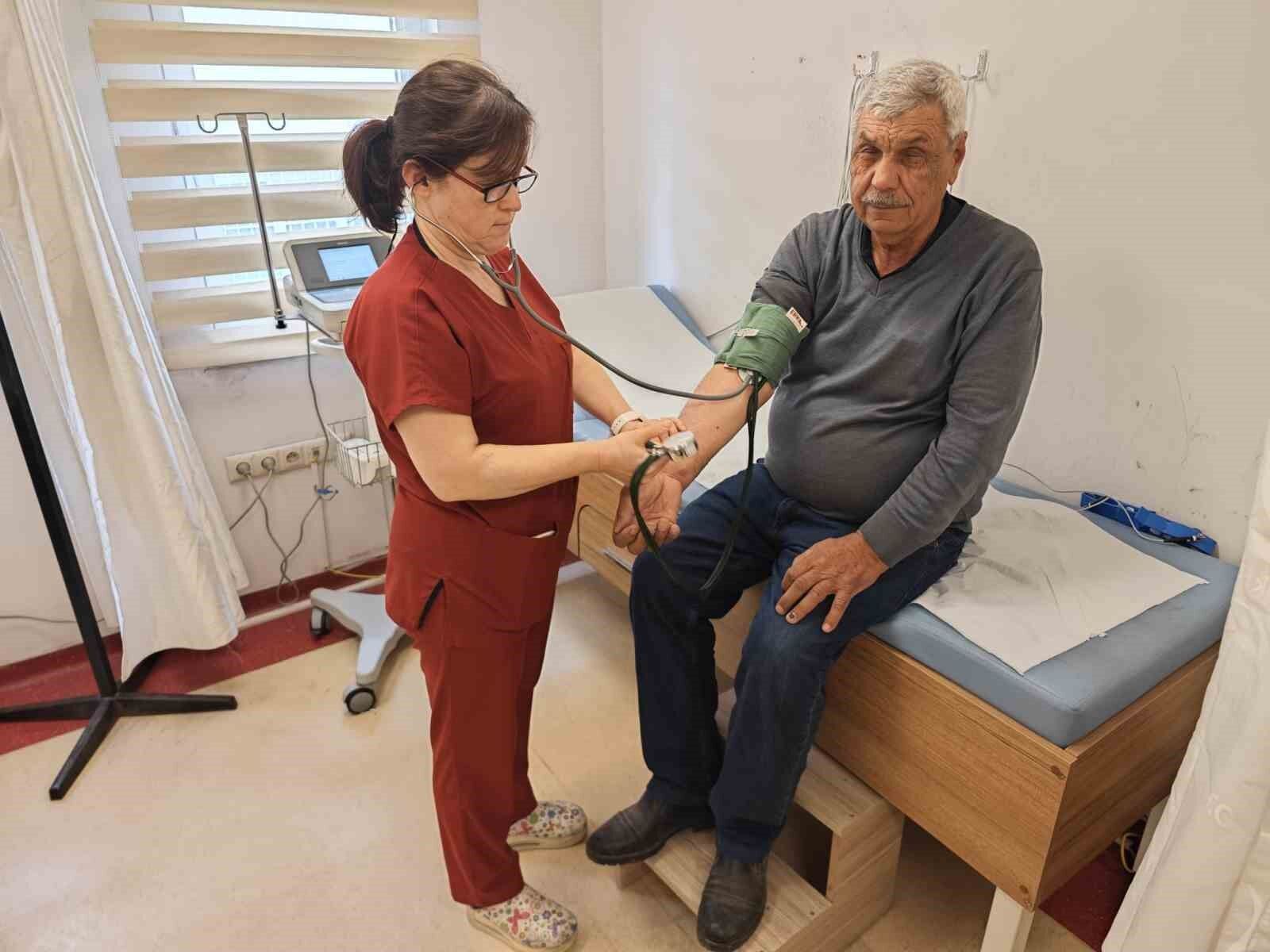 Sağlıkçılardan ’Sağlığınızı ertelemeyin’ mesajı