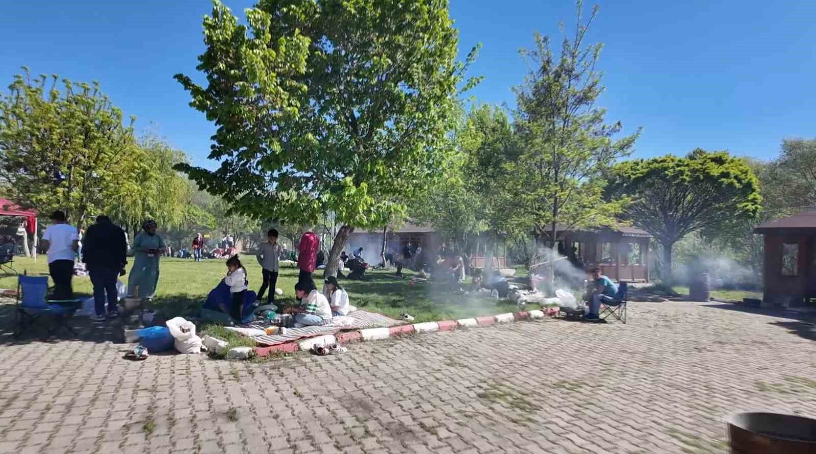 Uçan balıkların göçüne yoğun ilgi