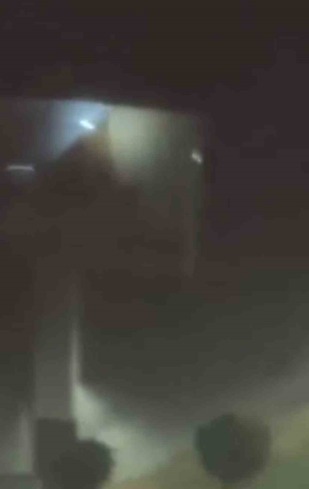 Derecik’te şiddetli fırtına önüne ne aldıysa götürdü... O anlar kamerada