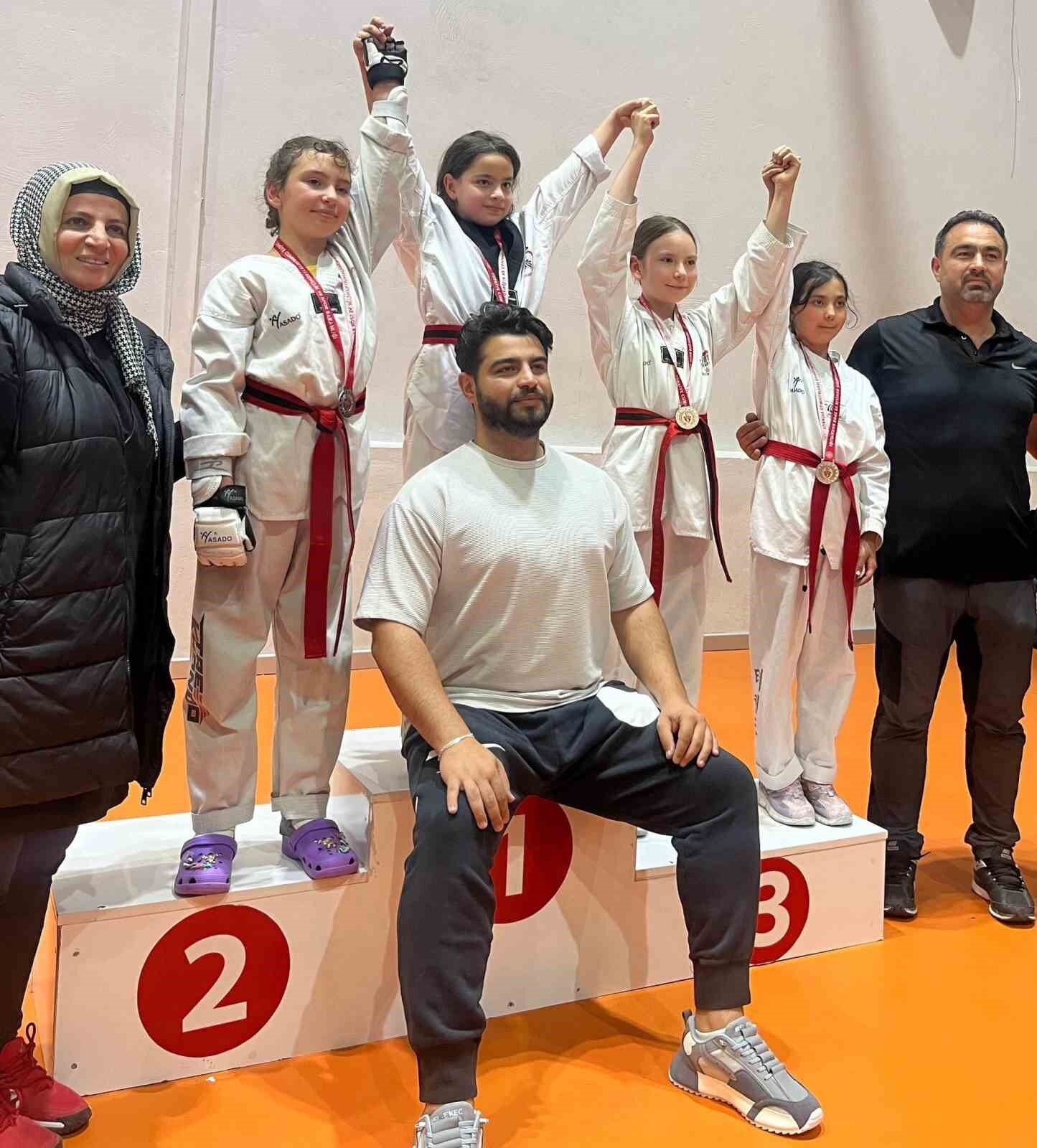 10 yaşında Kayseri şampiyonu oldu