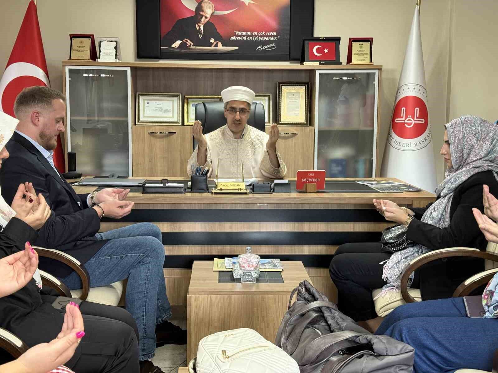 İngiliz Simon, sevdiği kadın için müslüman oldu: Yeni adı ‘Sinan’