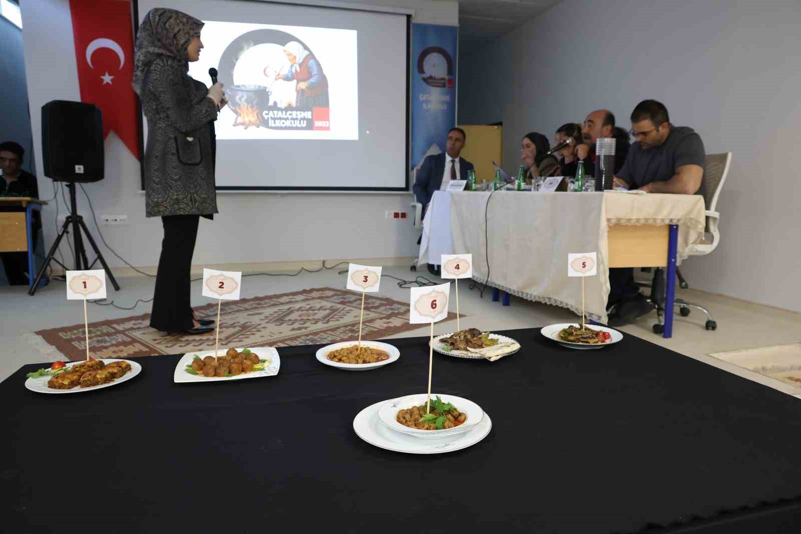 Yöresel lezzetler Elazığ’da yarıştı: ’Annemin Elinden’ büyük beğeni topladı