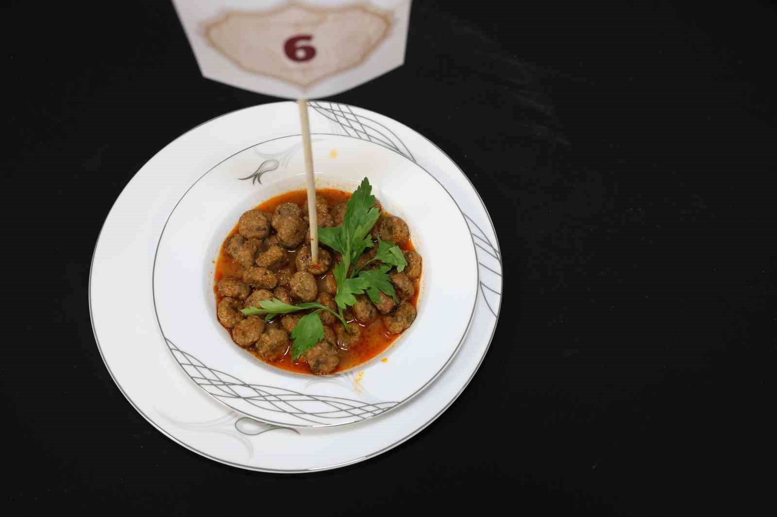 Yöresel lezzetler Elazığ’da yarıştı: ’Annemin Elinden’ büyük beğeni topladı