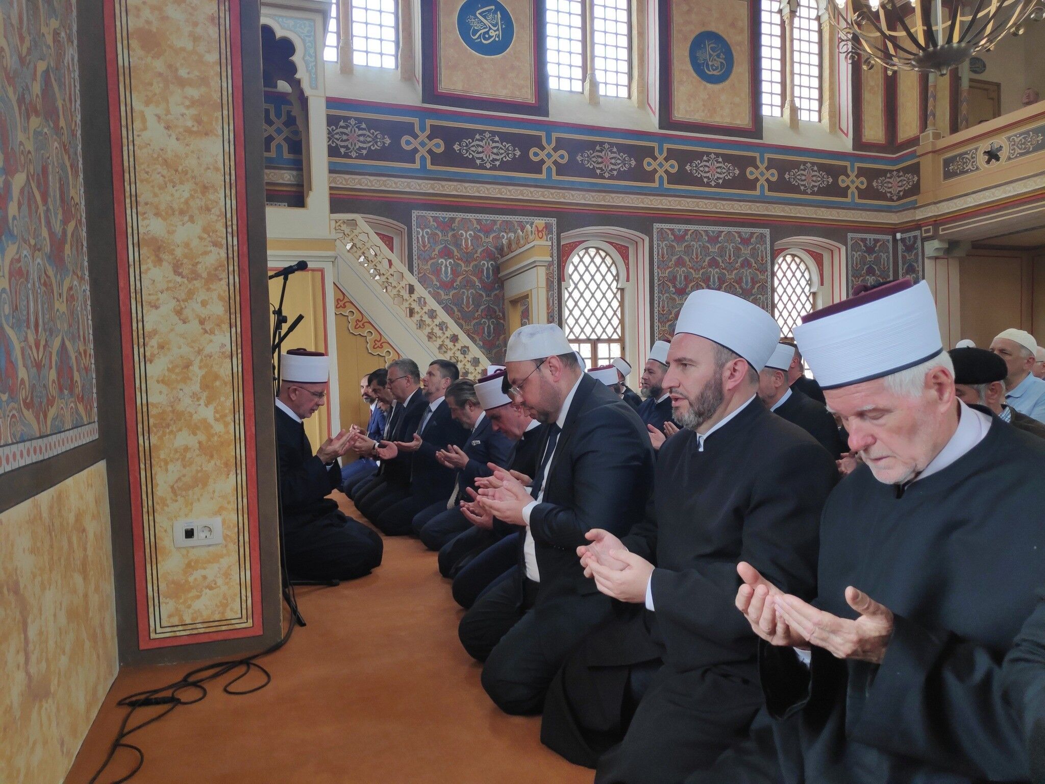 Bosna Hersek’te Türkiye’nin desteğiyle yenilenen Behram Ağa Camii açıldı