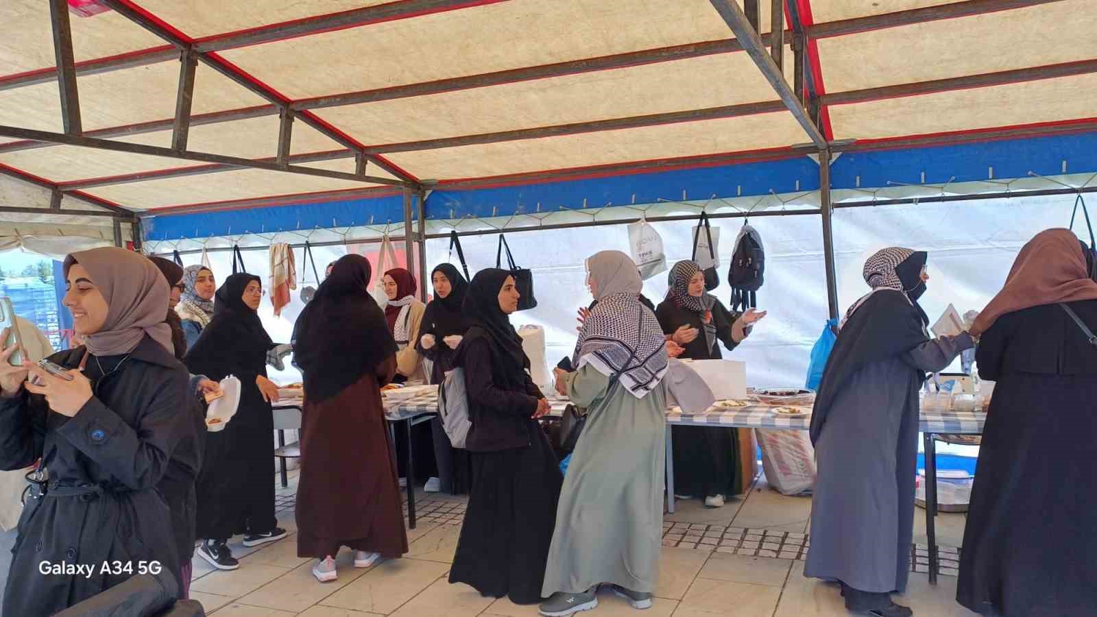 Van YYÜ’den Gazze yararına yardım kampanyası