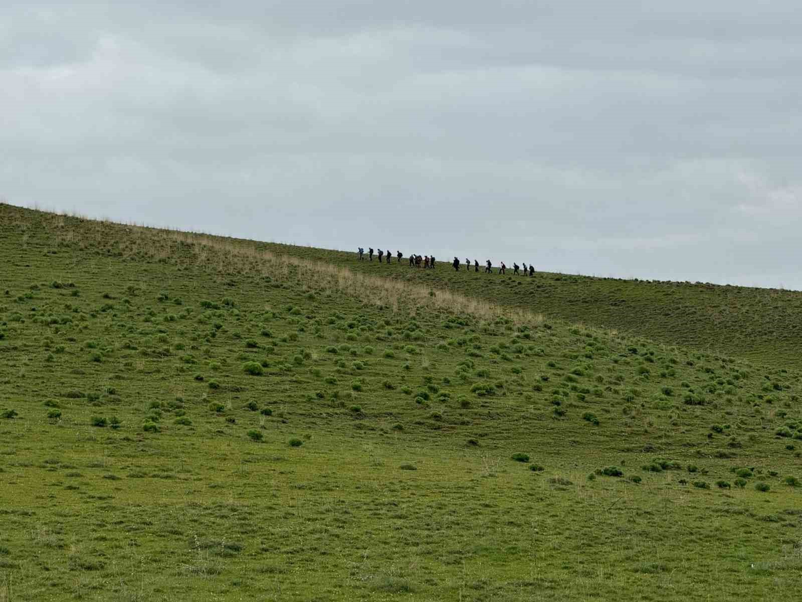 Doğaseverler, Erciş’in gizli cenneti Meydan Yaylası’nda buluştu