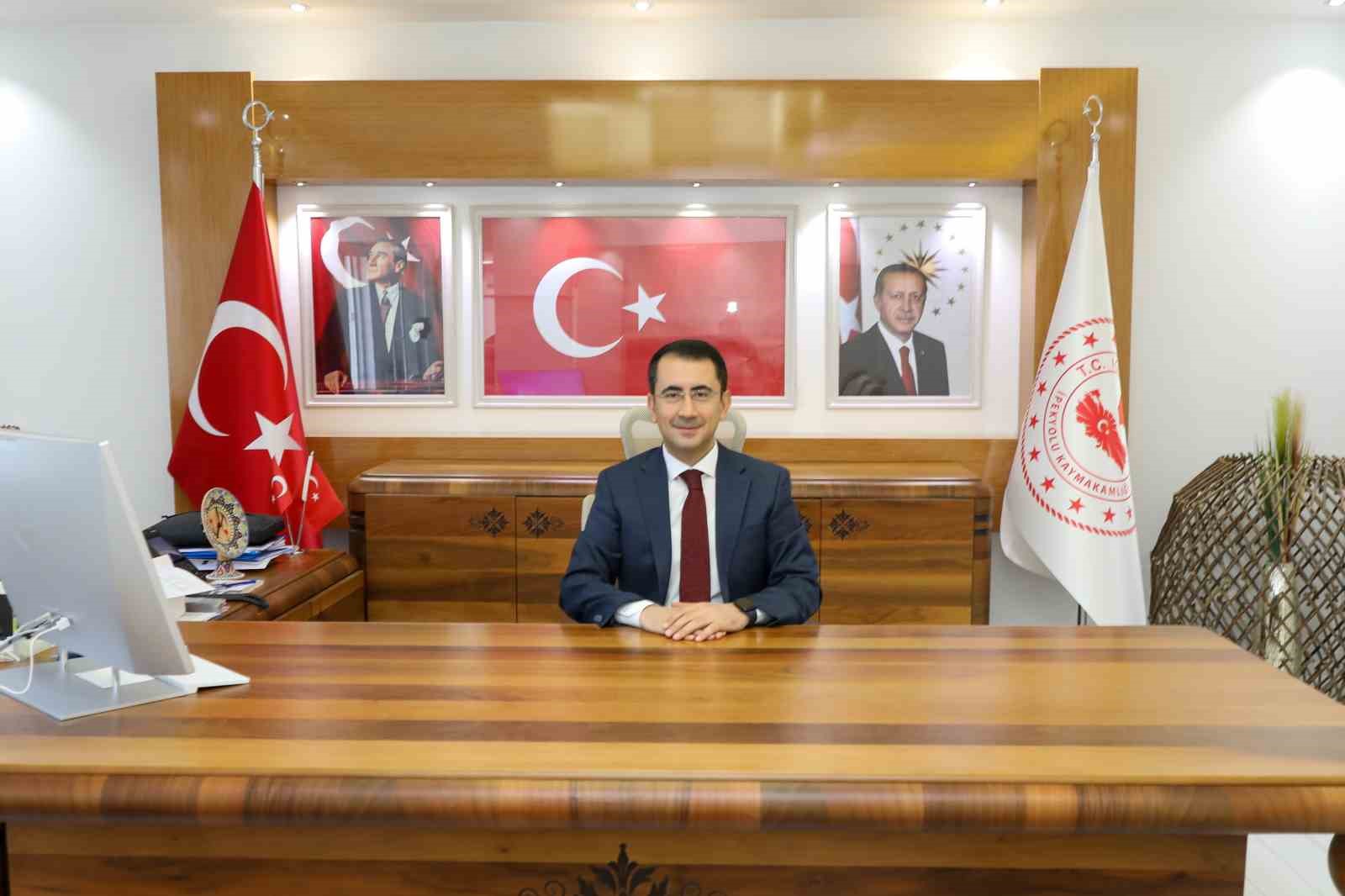 Van’da 4 ilçe kaymakamı değişti