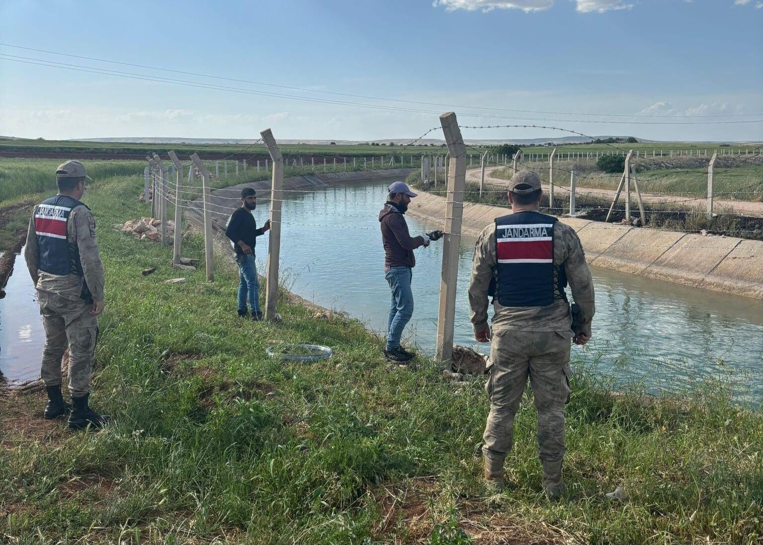 Suda yüzen 32 kişiye 94 bin lira ceza kesildi