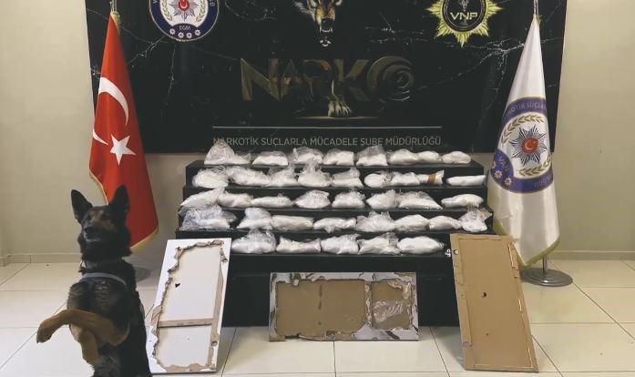 Van’da 23 kilo 560 gram metamfetamin ele geçirildi