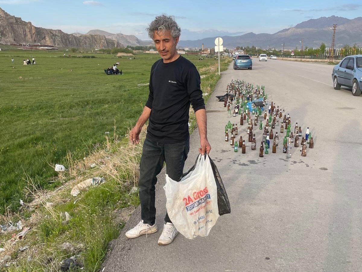 Alkol şişeleri tarihi gölgede bıraktı: Şişelerin rastgele atılmasına tepki