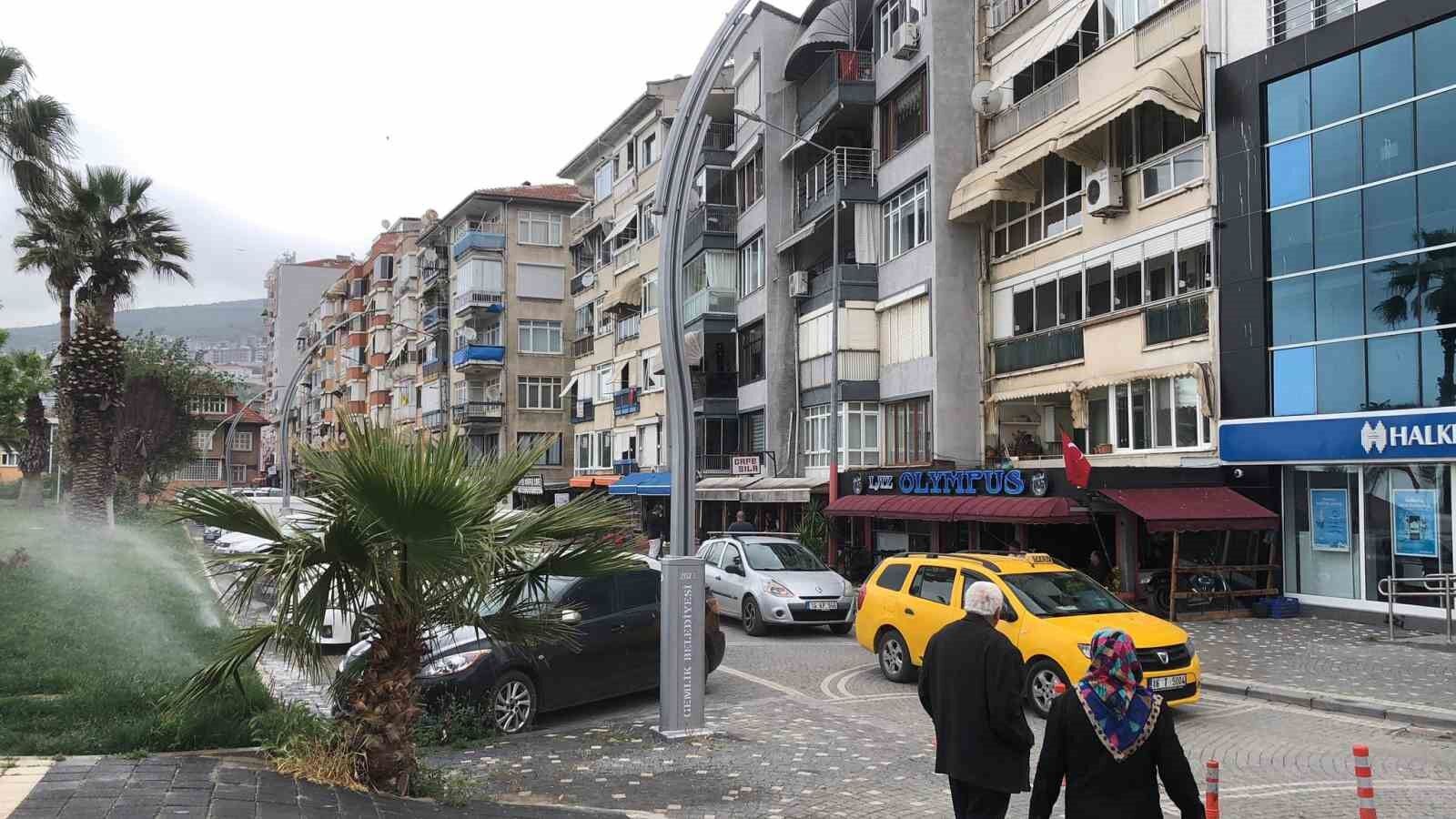 Genç kadını sürükleyerek böyle kaçırmaya çalıştılar, tutuklandılar