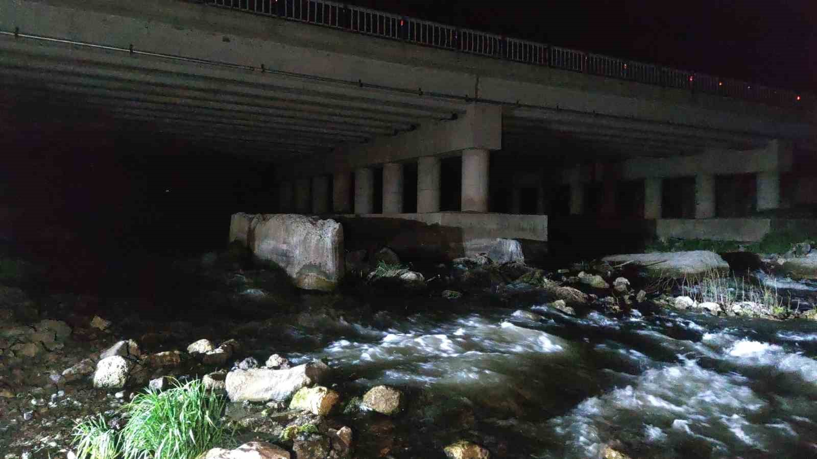 İnci kefalinin gece yolculuğu başladı