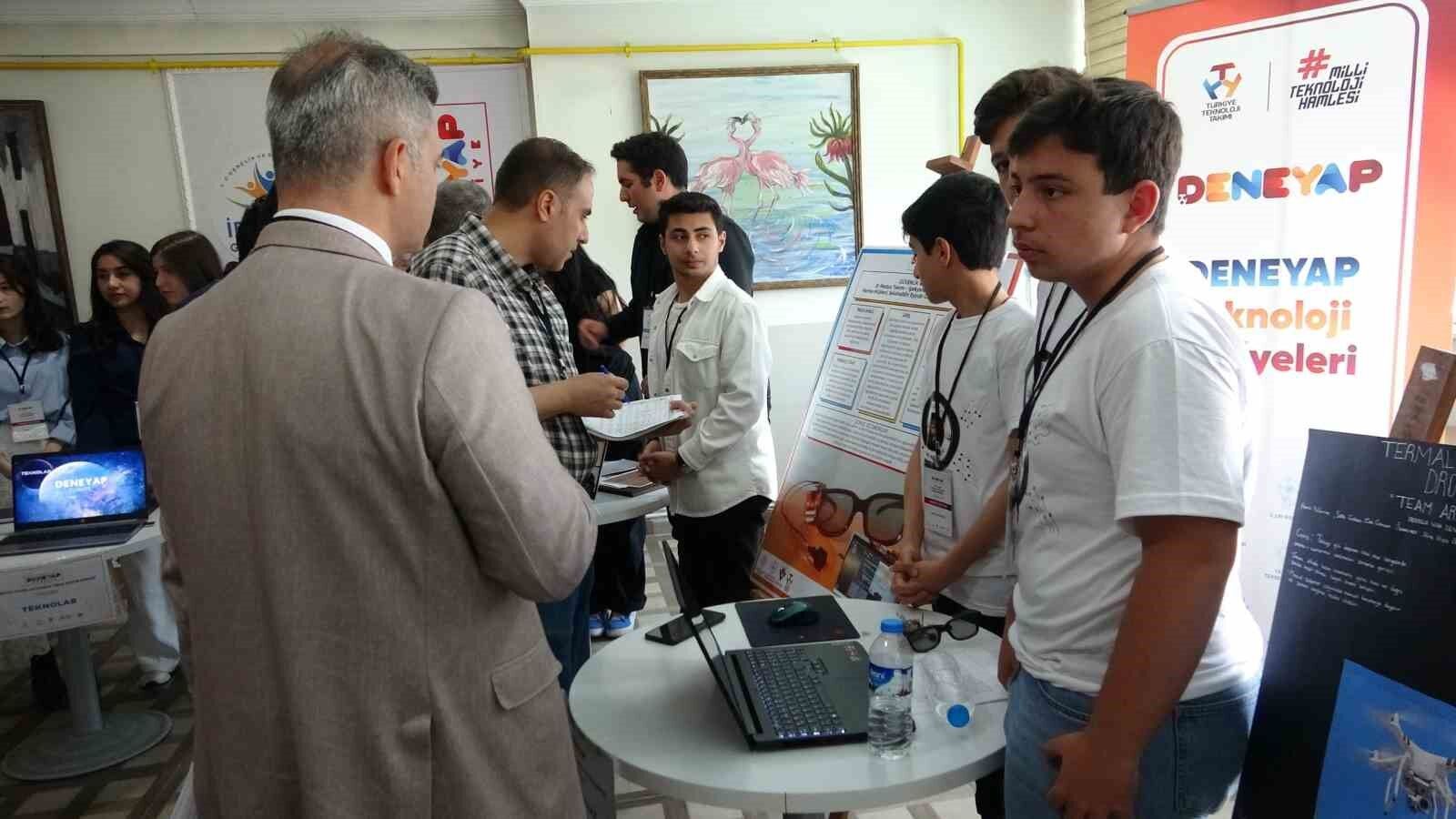 Van’da DENEYAP Türkiye final sergisi düzenlendi