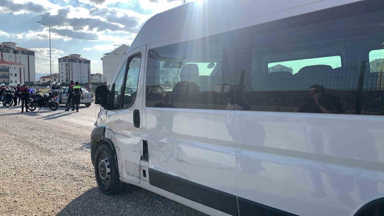 Polisten kaçan 15 yaşındaki sürücü kaza yapınca yakalandı